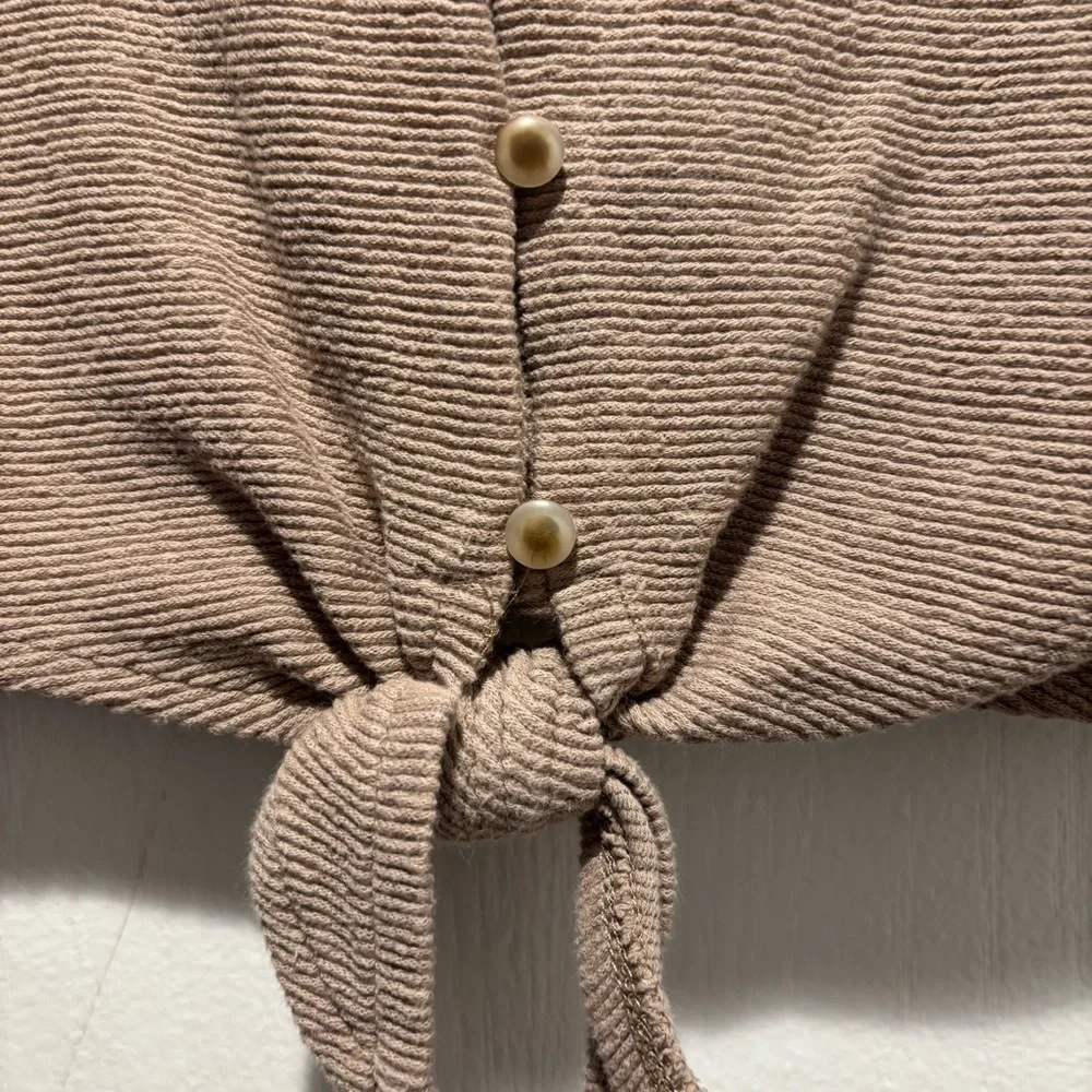 MADEWELL TEXTURE & THREAD Tan Brown Sleeveless Button Front Tie-Front Tank - Picture 5 of 9
